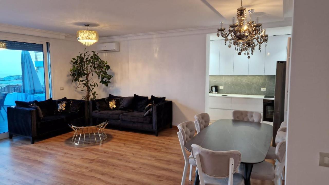 Pirro Luxury Apartment Sarande Bagian luar foto
