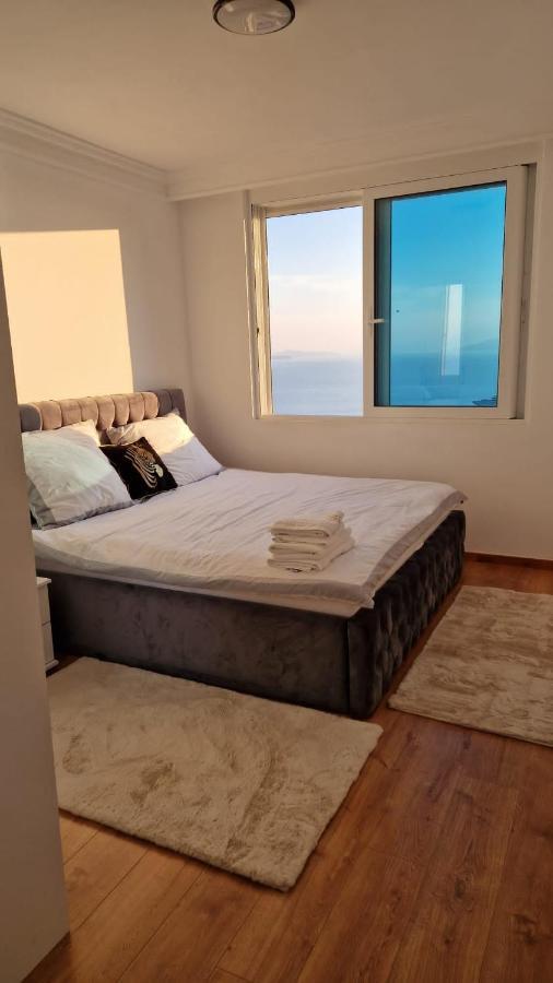 Pirro Luxury Apartment Sarande Bagian luar foto